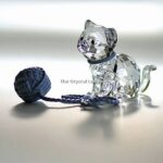 Swarovski_kitten_sitting_blue_collar_and_wool_1193540 | The Crystal Lodge