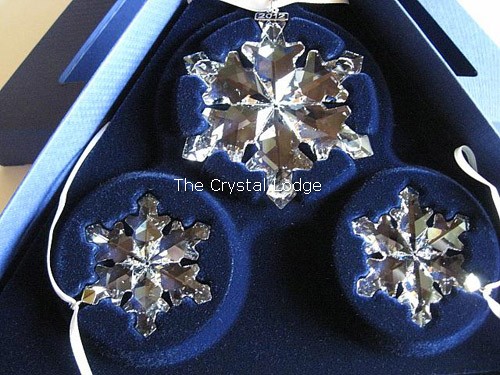 Swarovski_2012_Christmas_ornament_set_of_3_1139999 | The Crystal Lodge