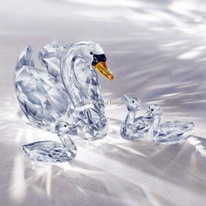 Swarovski_2017_Jubilee_swans_5233542 | The Crystal Lodge