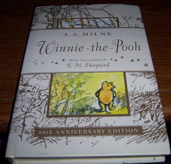 Swarovski_Disney_Winnie_the_Pooh_book_GWP | The Crystal Lodge