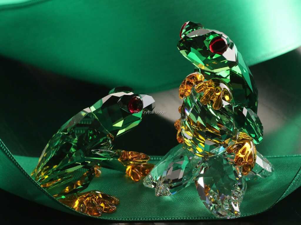 SWAROVSKI CRYSTAL PARADISE ANIMALS FROGS 5136807 The Crystal Lodge