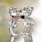 Swarovski_Kris_bears_the_first_kiss_1114098 | The Crystal Lodge