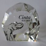 Swarovski_Wattens_paperweight_2013_Cinta_small_5011121 | The Crystal Lodge