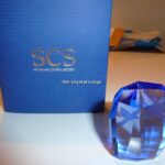 Swarovski_macaw-paperweight_5028199 | The Crystal Lodge