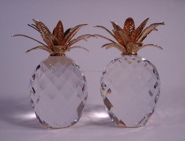 Swarovski_pineapple_gold_large_slender_top_hammered_leaves_010044 | The Crystal Lodge