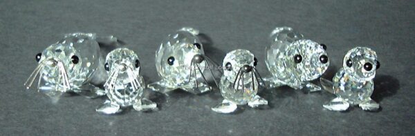 Swarovski_seal_mini_v1_button_nose_012530 | The Crystal Lodge