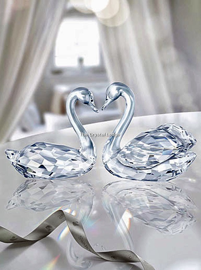 SWAROVSKI SWAN COUPLE 5135936 - The Crystal Lodge | Specialists in ...