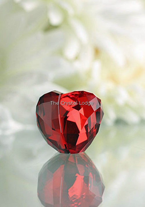 Swarovski_Love_heart_light_siam_small_1096727 | The Crystal Lodge