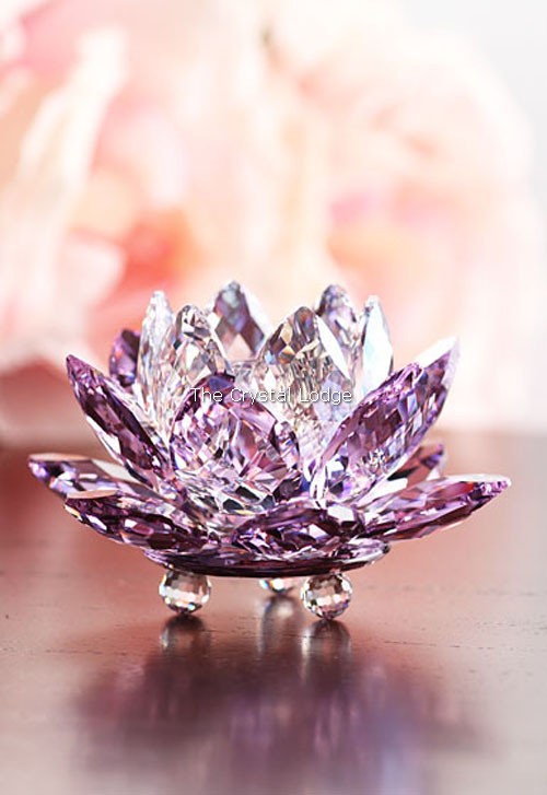 Swarovski_candleholder_waterlily_violet_small_5066011 | The Crystal Lodge