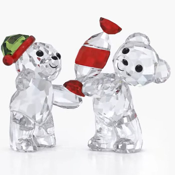 SWAROVSKI KRIS BEAR 2023 HOLIDAY EDITION 5652642 The Crystal Lodge