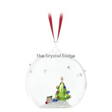 Swarovski_Disney_holiday_cheers_tree_gifts_ball_ornament_5681633 | The Crystal Lodge